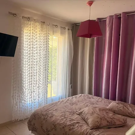 Villa Collias *