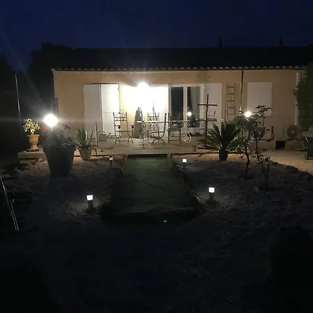 Villa Collias Ferienhaus