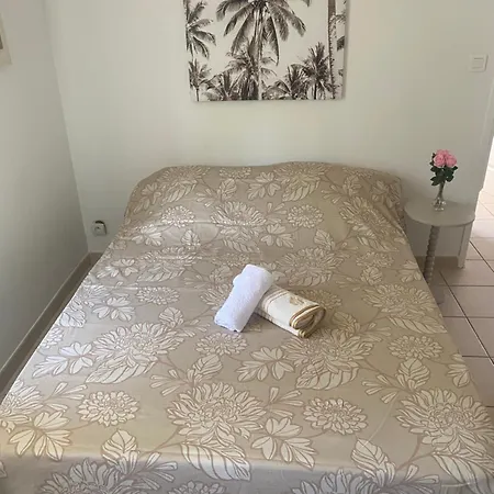 Villa Collias Collias